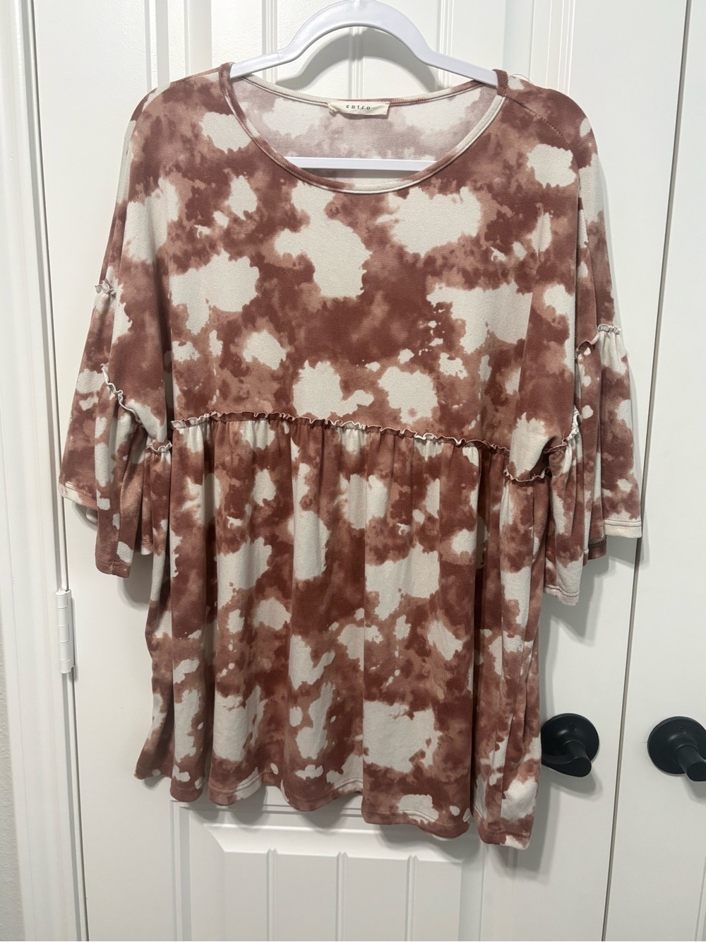 entro Brown and Cream Tie-Dye Peplum Tunic - Picture 2 of 5